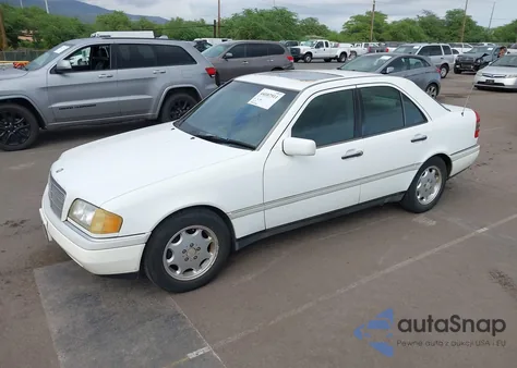 1997 Mercedes-Benz C 230 z USA, uszkodzony, nr VIN WDBHA23E2VF572273